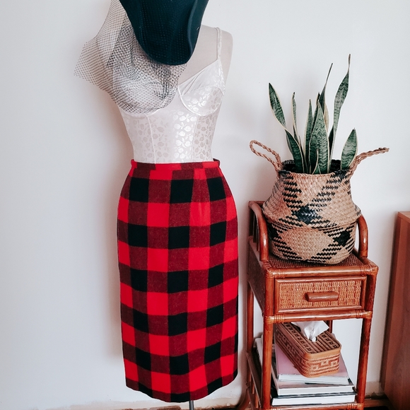 Vintage plaid wool blend skirt - Picture 1 of 5